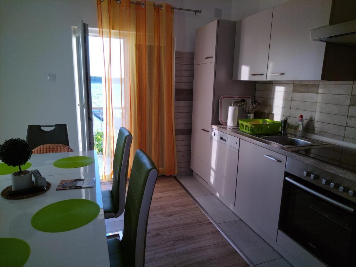 Apartmani Katarina Barbat na Rabu Экстерьер фото