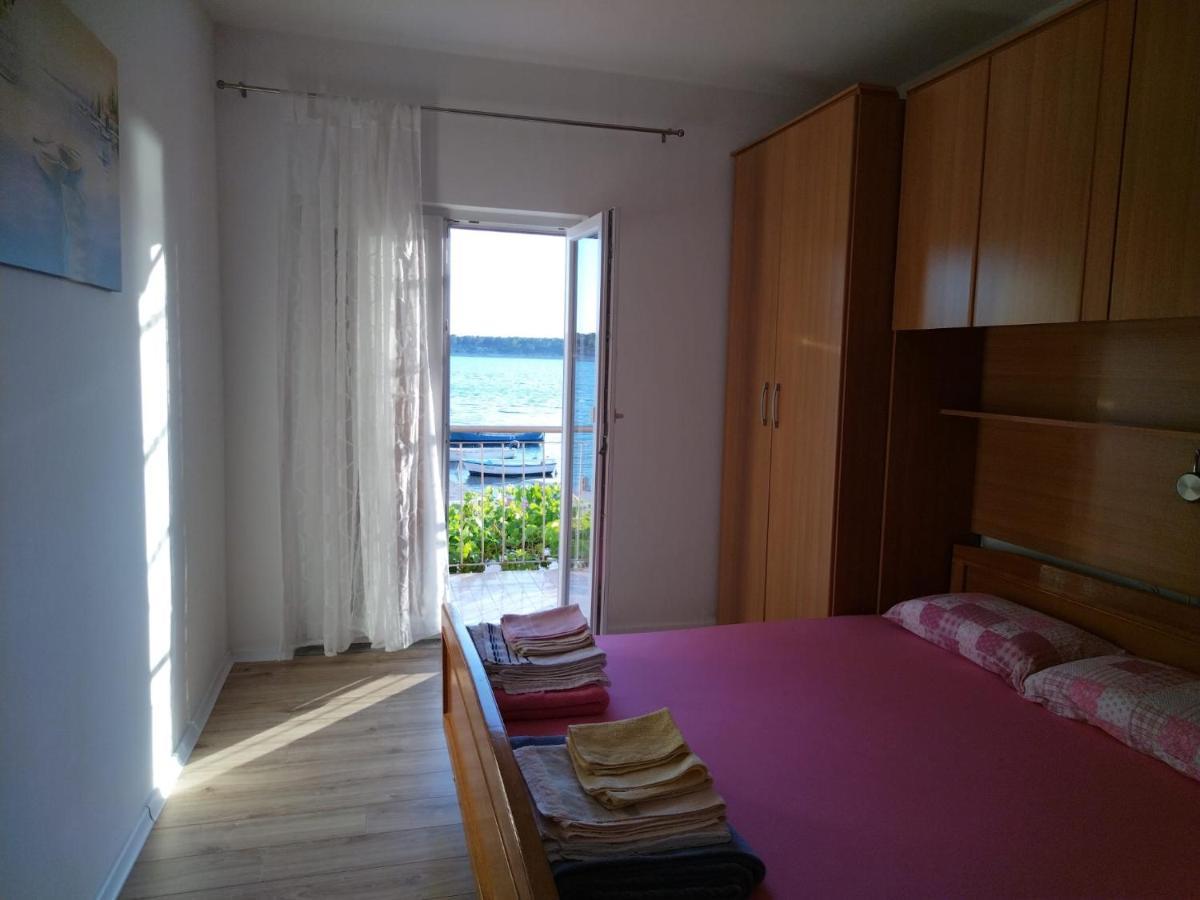 Apartmani Katarina Barbat na Rabu Экстерьер фото